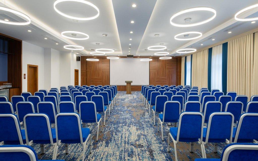 Hotel Courtyard By Marriott Taskent Exterior foto