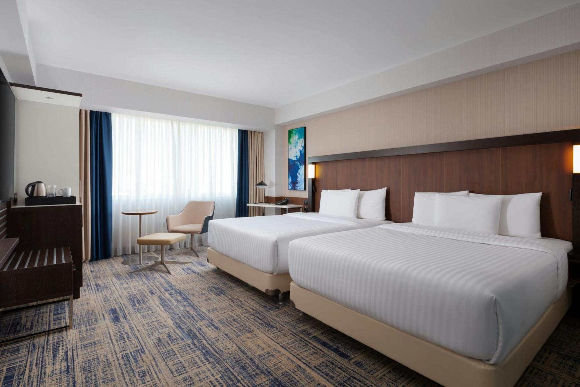 Hotel Courtyard By Marriott Taskent Exterior foto