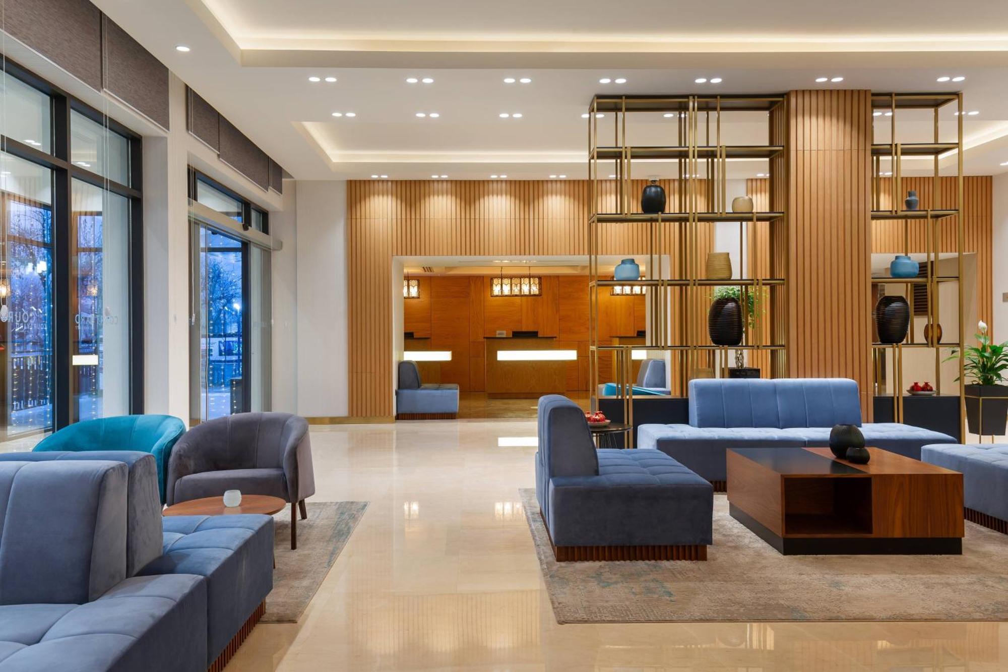 Hotel Courtyard By Marriott Taskent Exterior foto