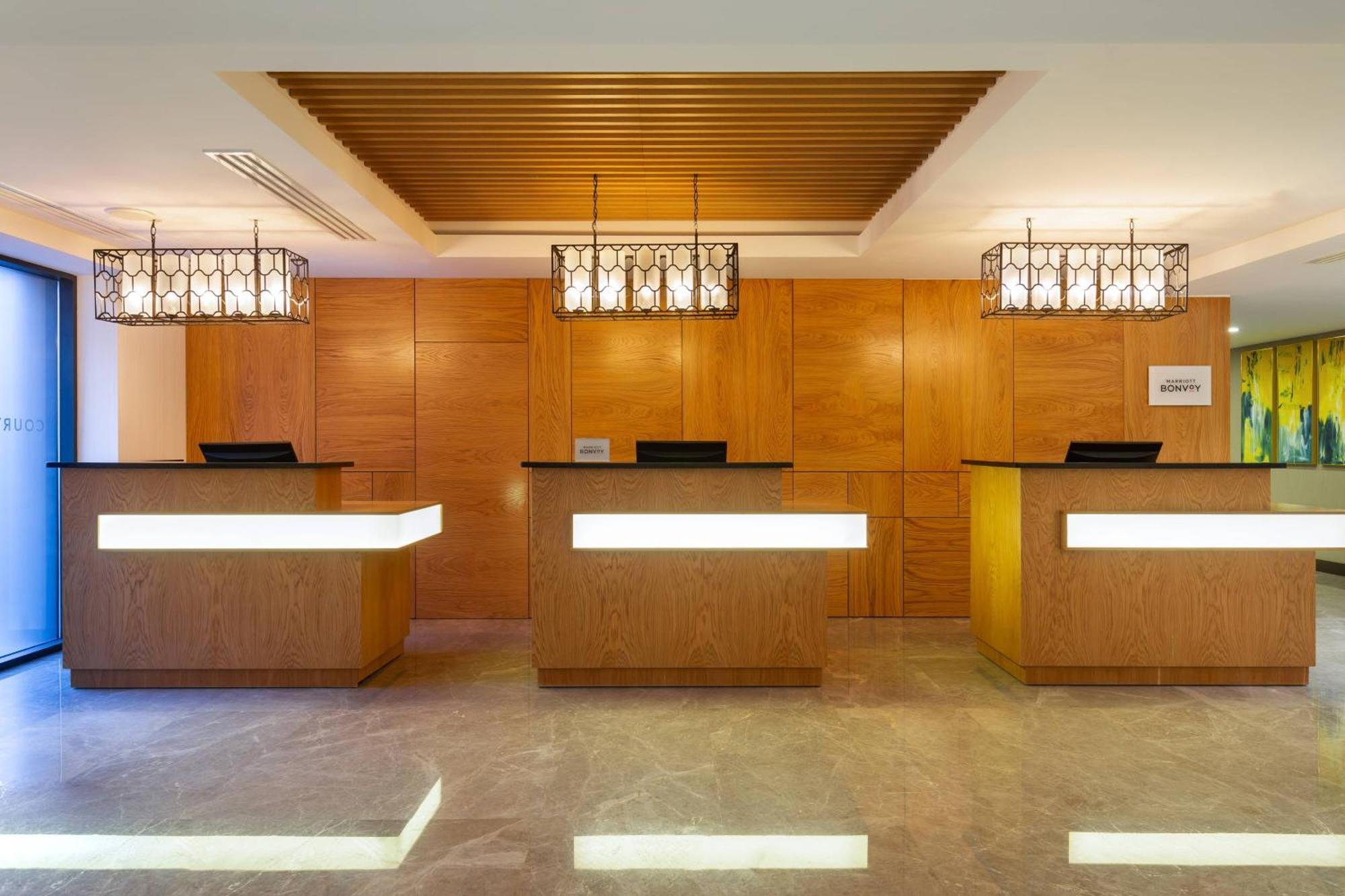 Hotel Courtyard By Marriott Taskent Exterior foto